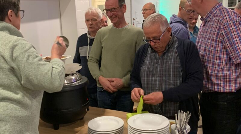 Männerwanderung mit toller Werksführung bei Fensterbau Kröger Männerwanderung mit toller Werksführung bei Fensterbau Kröger